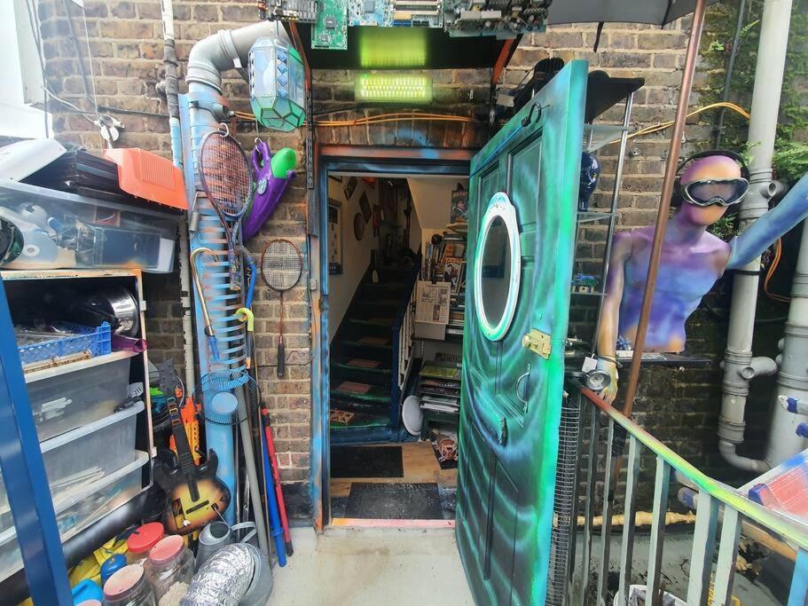 Cyber-Art Studio In Camden Apartment Лондон Екстериор снимка